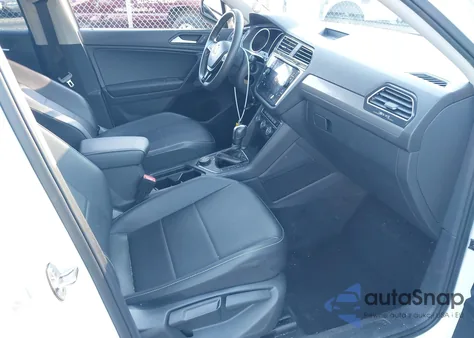 2021 Volkswagen Tiguan 2.0T Se/2.0T Se R-Line Black/2.0T Sel from USA, damaged, VIN 3VV2B7AX4MM057684